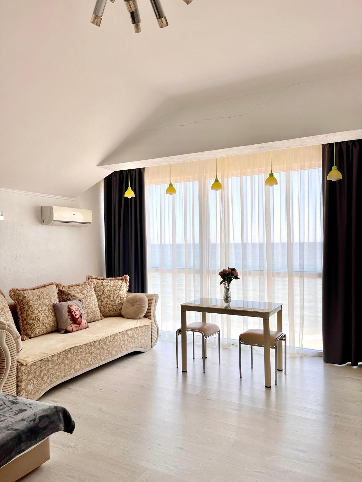 Done Kandybone Apartments Burlach'ya Balka Bagian luar foto